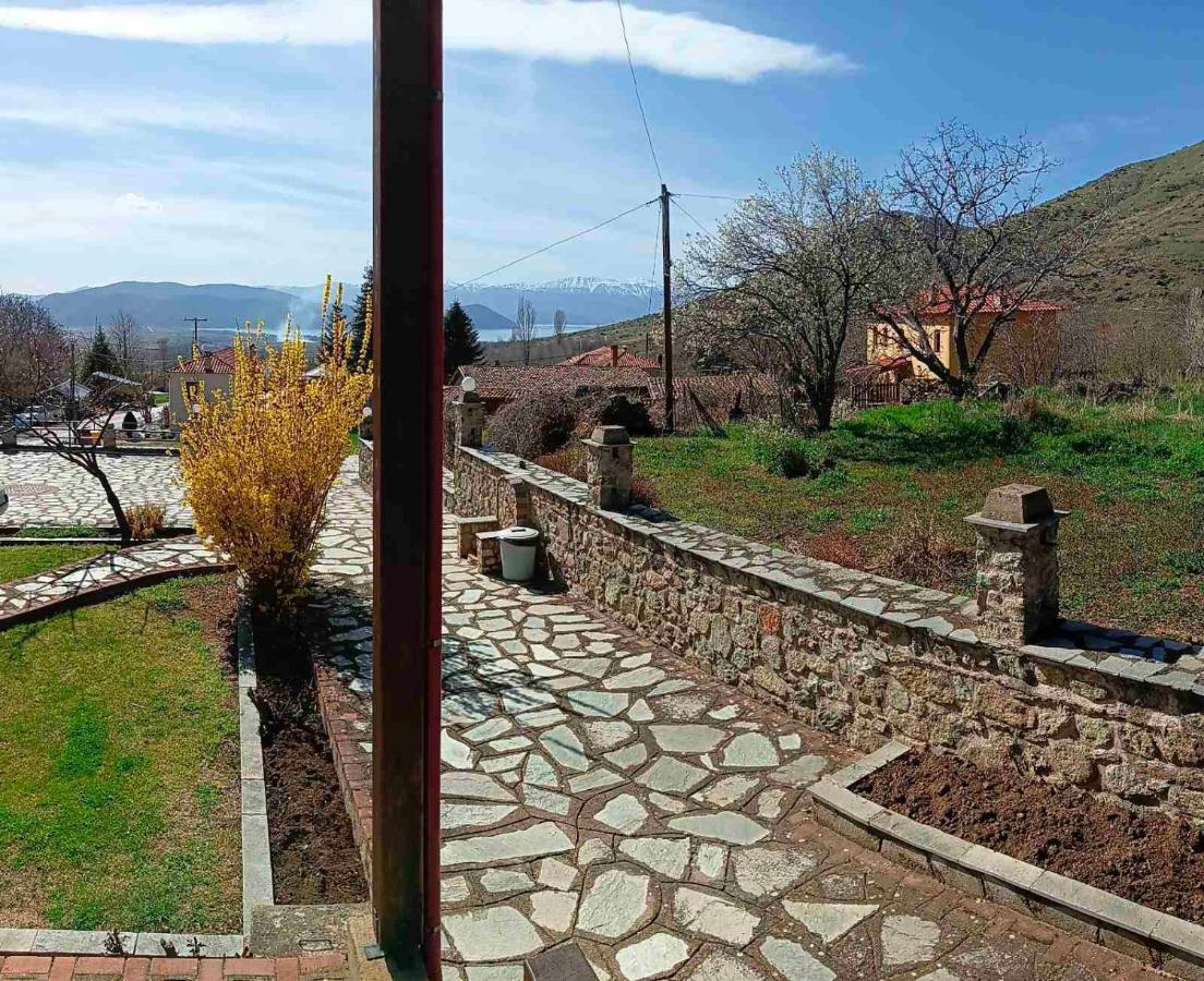 Varnous Hotel Agios Germanos Buitenkant foto