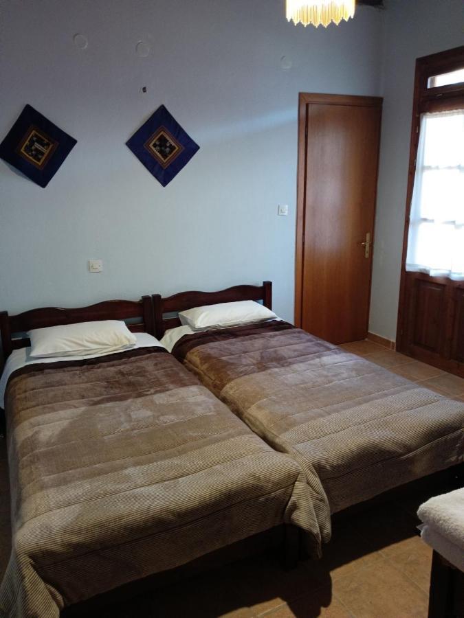 Varnous Hotel Agios Germanos Buitenkant foto