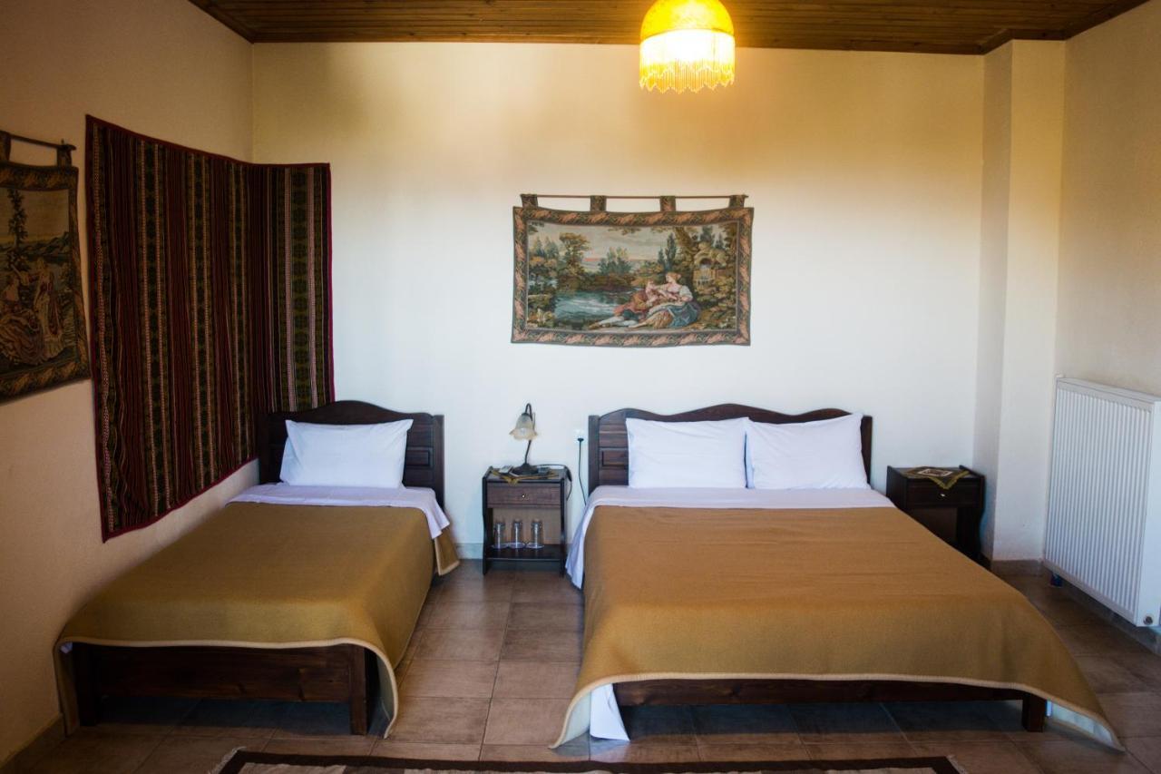 Varnous Hotel Agios Germanos Buitenkant foto