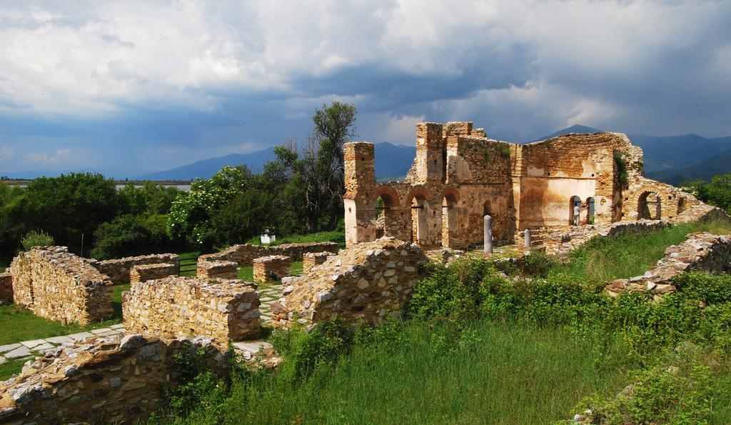 Varnous Hotel Agios Germanos Buitenkant foto