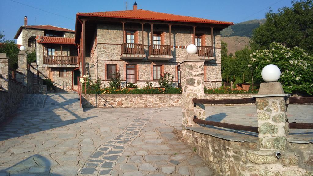 Varnous Hotel Agios Germanos Buitenkant foto