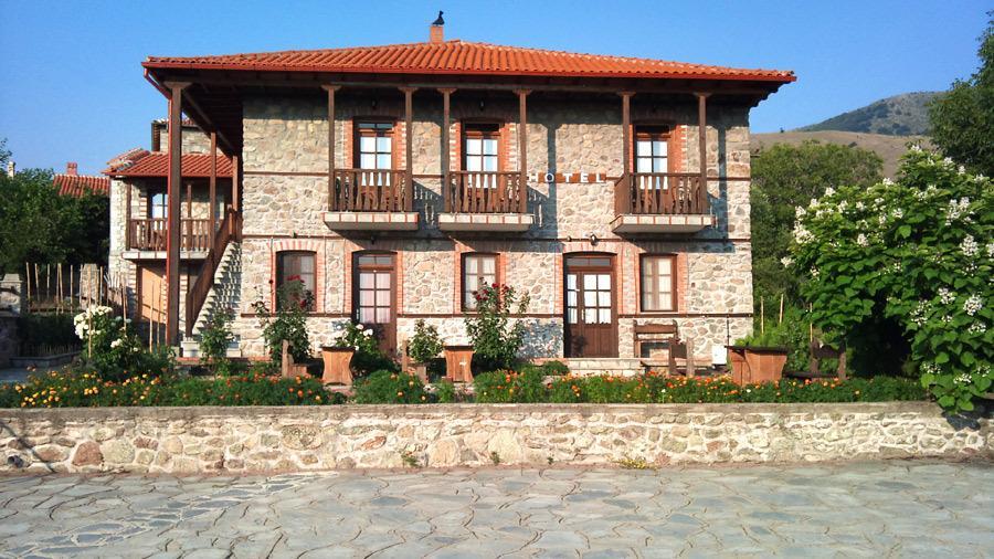 Varnous Hotel Agios Germanos Buitenkant foto